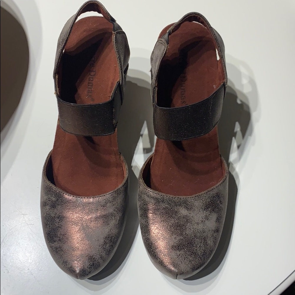 Pierre Dumas Wedge